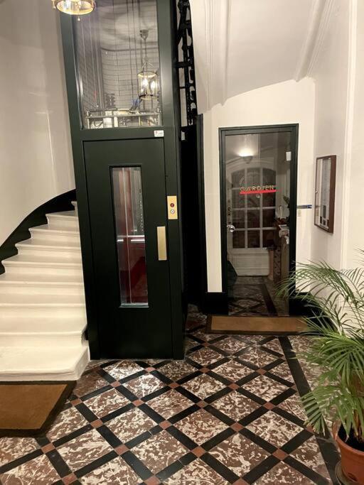 Magnifique Studio Champs-Elysee Apartment Paris Exterior photo